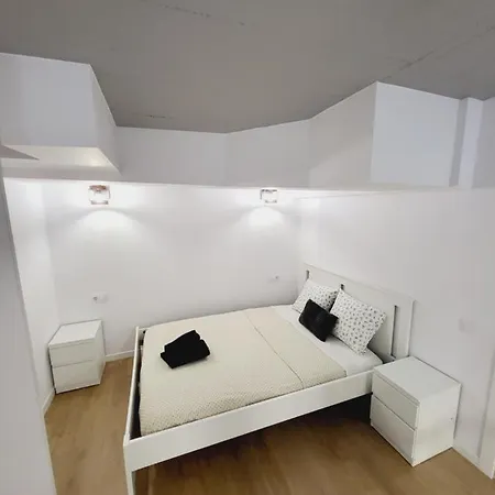 Carbonell 1 Appart hôtel 4*