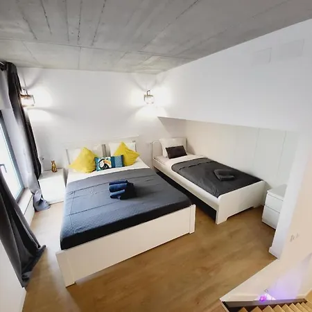 Carbonell 1 Apart Otel 4*