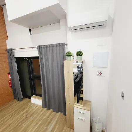 Hotel apartamentowy Carbonell 1 Walencja