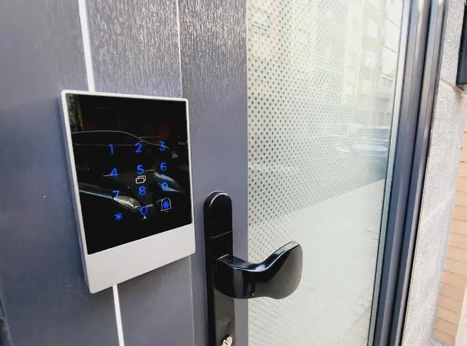 Apartahotel Carbonell 1 4*